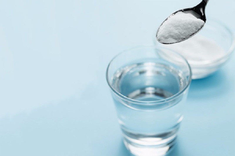 Nước muối pha loãng cải thiện đau răng cấp tốc