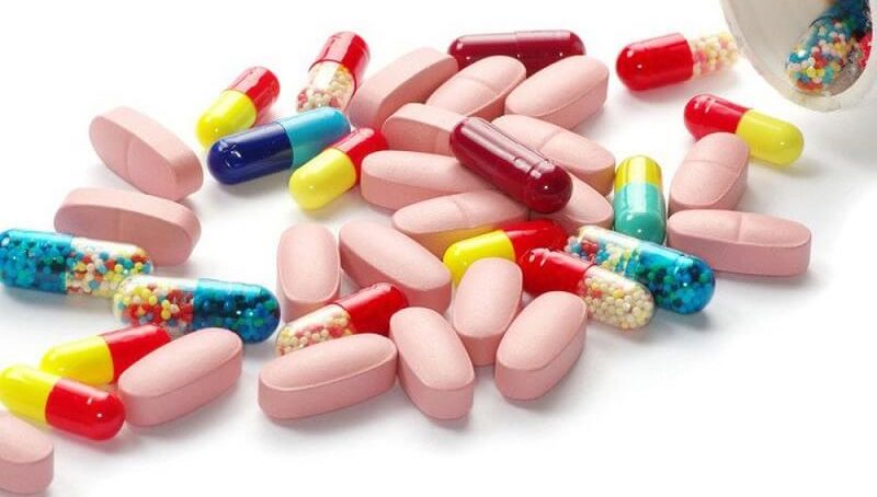 Bạn có thể sử dụng một số loại thuốc giảm đau không kê đơn tại nhà