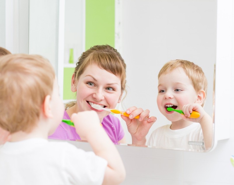 Cách phòng ngừa tình trạng sún răng cửa ở bé