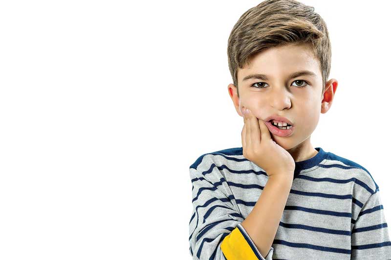 Trẻ bị đau răng là triệu chứng thường gặp ở trẻ nhỏ